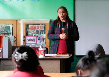 Mineduc informa sobre establecimientos privados que brindan clases en alerta naranja