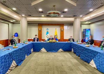 El Ministro de Economía, se reunió con un grupo de empresarios ecuatorianos