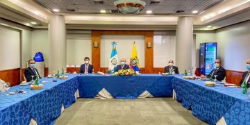 El Ministro de Economía, se reunió con un grupo de empresarios ecuatorianos