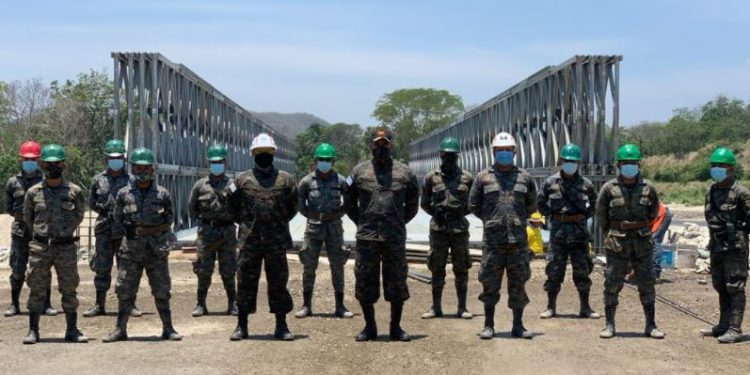 Ejército contribuye en la rehabilitación y mejoramiento de 464 kilómetros de red vial