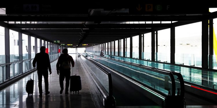 Industria aérea resalta recuperación en las Américas y pide fin a cuarentenas