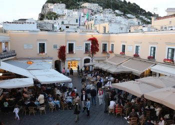 Italia, en riesgo bajo más de un año después de ser “zona cero” de pandemia