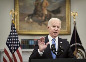 Biden se compromete a investigar el origen del coronavirus en 90 días