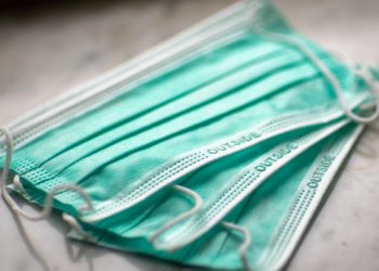 Unión Europea donará 60 millones de mascarillas a Argelia