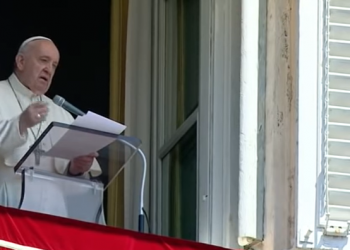 Papa recuerda a las mujeres víctimas de violencia: "Eso no es amor"