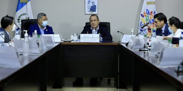 presidente durante su visita al Mides