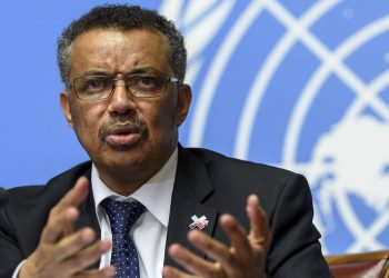 OMS: pandemia “está lejos de su final” pese a dos semanas de descensos en casos