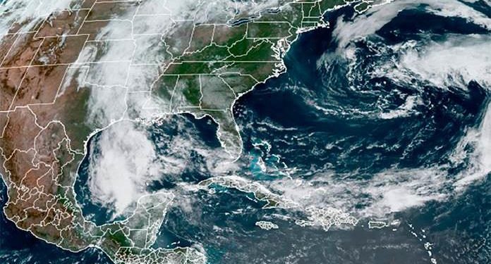 Ana, primera tormenta del año en el Atlántico, se forma cerca de Bermudas