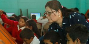 Al menos 150 mil maestros serán vacunados contra el COVID-19 en Guatemala