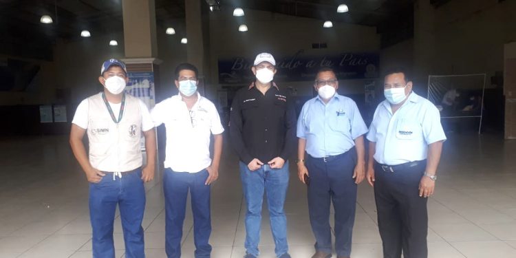 Autoridades de migración en ciudad Tecún Umán, San Marcos.