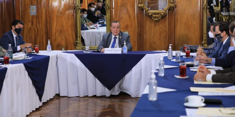 Ejecutivo se reúne con representantes del sector turismo para impulsar su reactivación