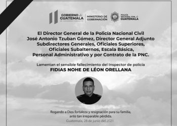 Cúpula policial lamenta fallecimiento de inspector./Foto: PNC.