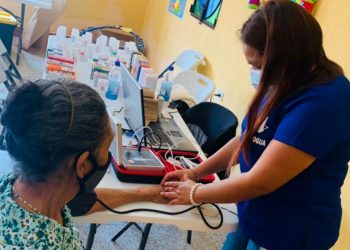 Adultos mayores se benefician con jornada médica en Jutiapa