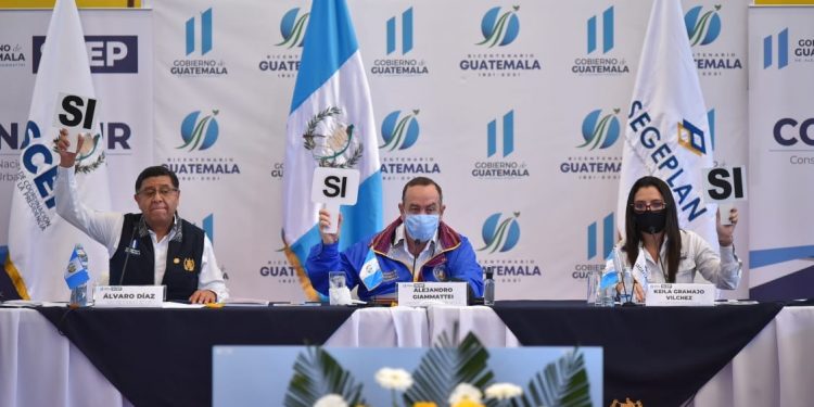 El presidente Alejandro Giammattei lideró este viernes la tercera reunión ordinaria del Conadur que se realizó Sololá.