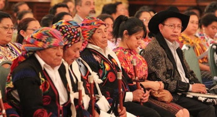 Guatemala es un país con una sociedad multiétnica , pluricultural y multilingüe