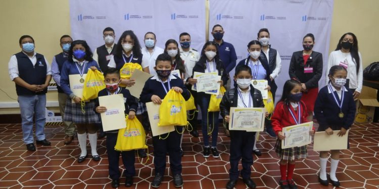 III Certamen de Dibujo y Pintura “Conociendo mis Derechos”,