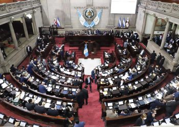 Congreso aprueba la Ley de exención de responsabilidad por la vacuna contra el COVID-19