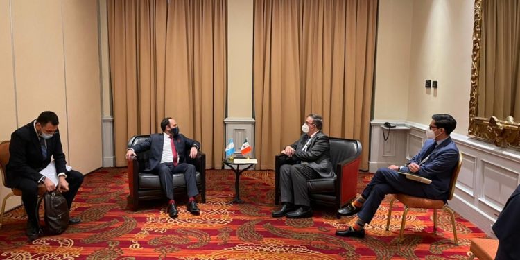 Canciller Pedro Brolo sostiene reunión con homólogo de México en Costa Rica