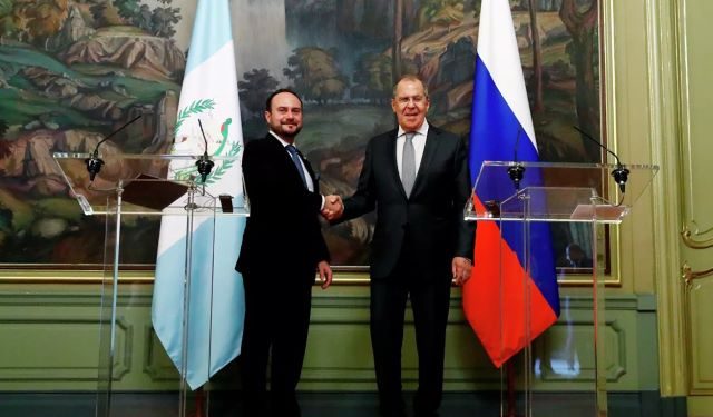 Guatemala obtiene respaldo del Gobierno de Rusia para la adquisición de vacuna Sputnik V