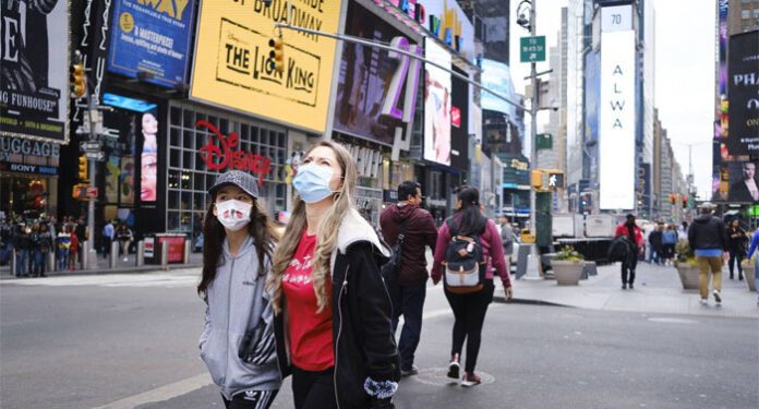 Nueva York levanta restricciones contra COVID-19 con algunas excepciones