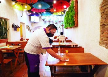 Sector de hoteles y restaurantes registra una recuperación económica, señala la SAT