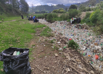 Ministerio de Ambiente apoya jornadas de limpieza en río Samalá