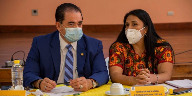 Buscan fortalecer las direcciones municipales de la mujer