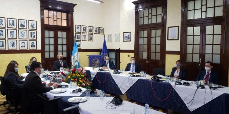 Reactivan Consejo Nacional de Registradores