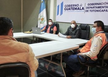 Analizan avance de apoyo alimentario para afectados por COVID-19 en Totonicapán