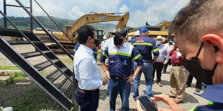 Supervisan rehabilitación en carretera de Jutiapa