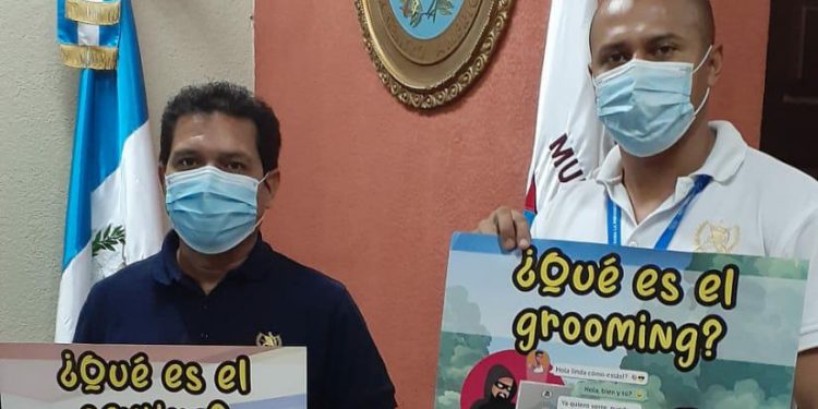 Autoridades de Jutiapa promueven campaña contra el ciberacoso