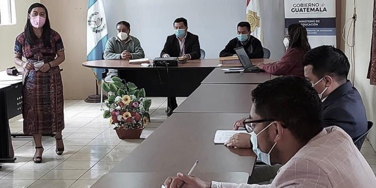 Mineduc fortalece la educación extraescolar en Totonicapán