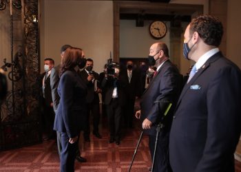 Presidente de Guatemala solicita unir esfuerzos con Estados Unidos