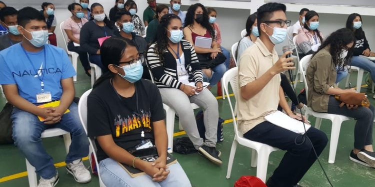 Servidores cívicos de Jutiapa reciben diploma de educadores ambientales