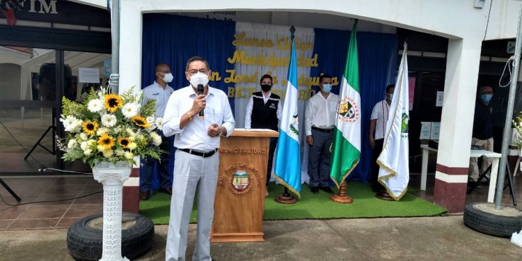 Realizan lunes cívico en San José La Máquina