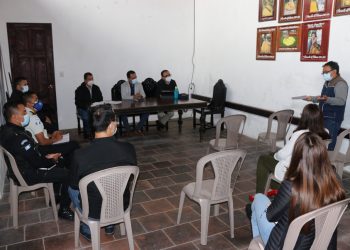 Establecen estrategias para regular bares y cantinas en San Pedro Sacatepéquez