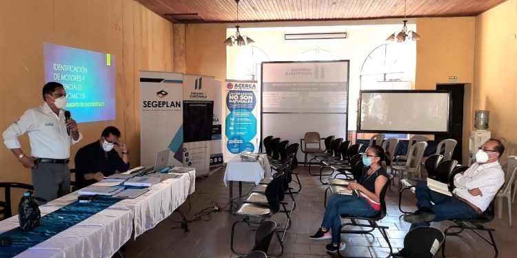 Realizan taller de actualización de motores y potenciales económicos en Suchitepéquez