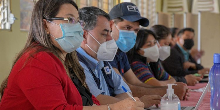 Analizan avances y retos para el desarrollo de Baja Verapaz