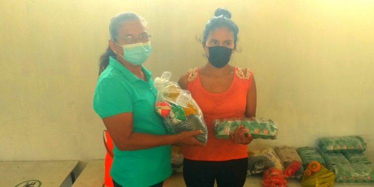 Alumnos de Jalpatagua reciben alimentos escolares