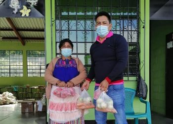 Niños de Huehuetenango se favorecen con nueva dotación de alimentos escolares