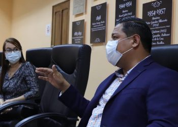 Resaltan beneficios de programas educativos en Petén