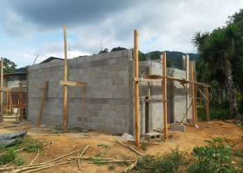 Soldados avanzan en construcción de primeras casas para familias afectadas por Eta y Iota