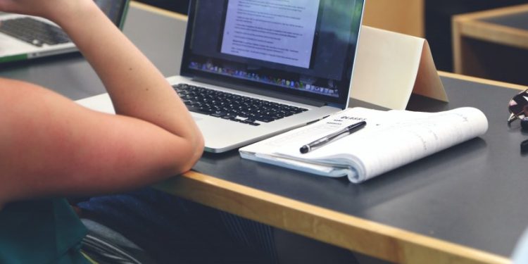 Microsoft y Albavisión apoyan al Gobierno para llevar conectividad a la provincia