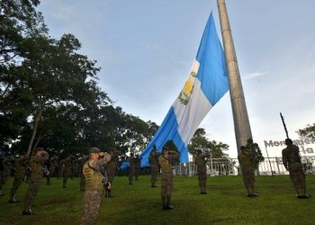 conmemoran-dia-del-ejercito-guatemala