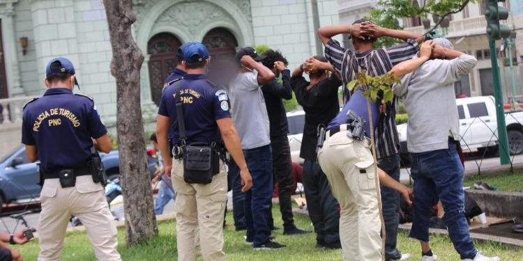 Fortalecerán acciones de seguridad para turistas durante fiestas agostinas