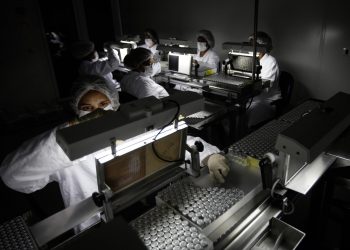 Científicos identifican posible nuevo tratamiento antiviral contra el coronavirus