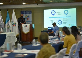 Desarrollan taller de inclusión de personas con discapacidad en el contexto migratorio