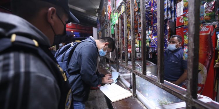 Policía realiza operativos en el primer día del estado de prevención