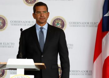 Puerto Rico requiere vacunación contra el COVID-19 a sus empleados públicos