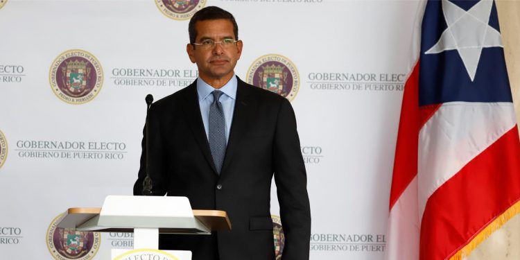 Puerto Rico requiere vacunación contra el COVID-19 a sus empleados públicos